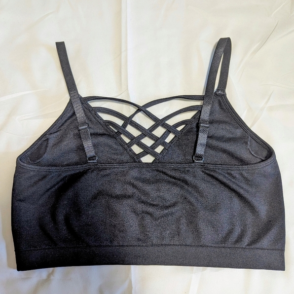 🌻2 for $20 | Small Details Cross-Cross Bra - Picture 5 of 7